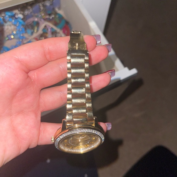 Gold Michael Kors Watch - Picture 7 of 10